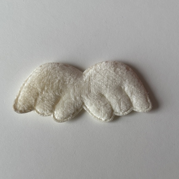💗Angel Wing Plush Accessory - Picture 3 of 9